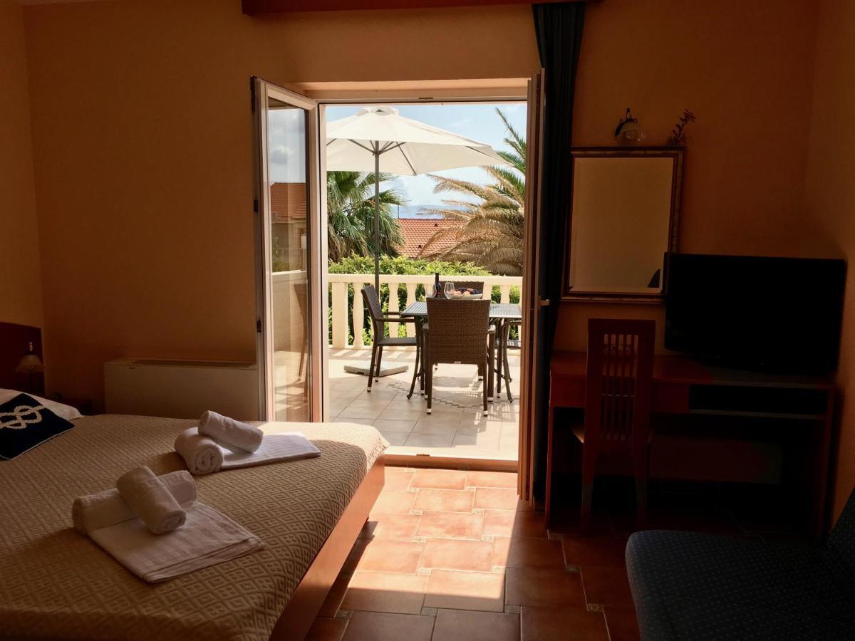 Apartments Villa Jadranka Adults Only ボル エクステリア 写真